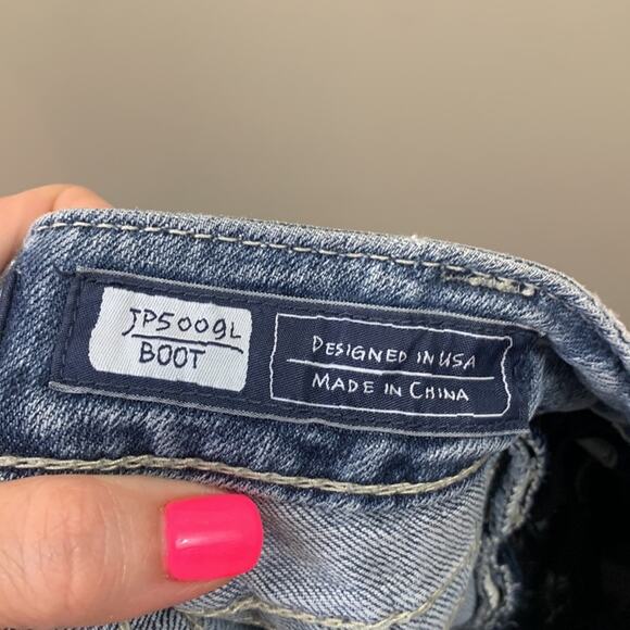 Miss Me Thick Stitching Rolled Cuffed Bedazzled Jean Shorts - Picture 4 of 9